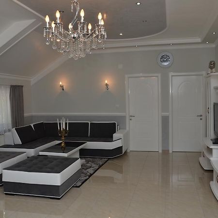 Apartments Royal Menex Požarevac Dış mekan fotoğraf