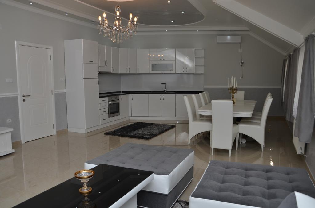 Apartments Royal Menex Požarevac Oda fotoğraf