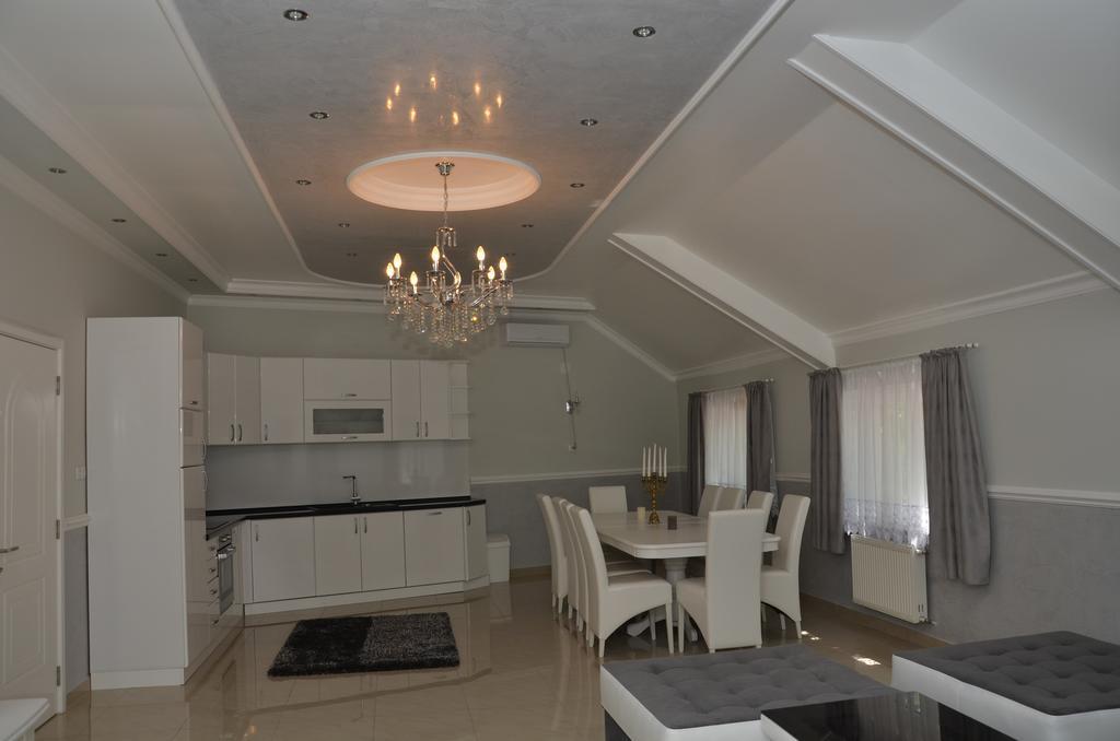 Apartments Royal Menex Požarevac Oda fotoğraf