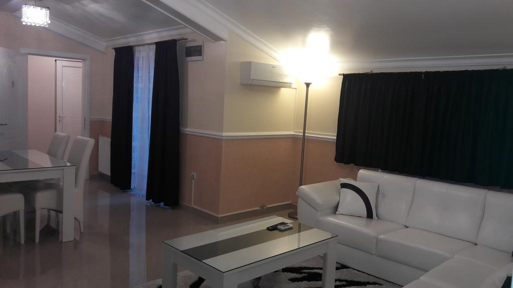 Apartments Royal Menex Požarevac Dış mekan fotoğraf